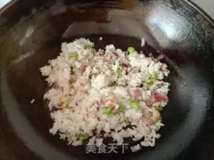Make Onion onions fried rice step 5
