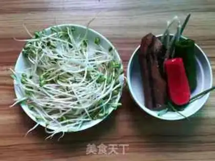 Make Soccer bean sprouts step 0