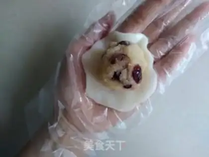Make Coconut cranberry ice mooncake step 7