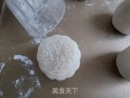 Make Coconut cranberry ice mooncake step 9