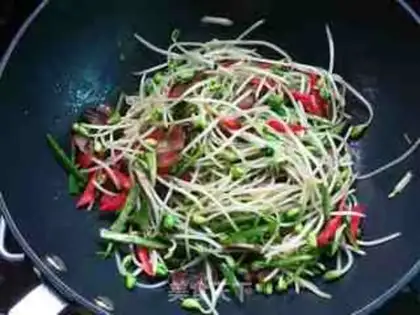 Make Soccer bean sprouts step 7