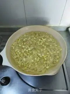Make Scrawny sprouts step 1