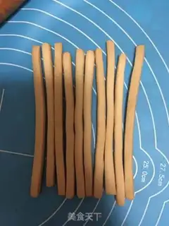 Make A chocolate bar with nuts step 0