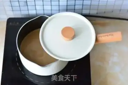 Make Homemade milk tea step 2