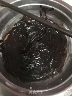 Make A chocolate bar with nuts step 1