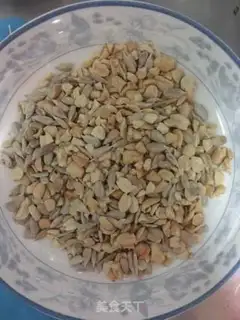Make A chocolate bar with nuts step 2