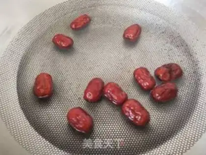 Make Red-tree chestnut chicken step 2