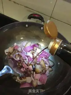 Make Onion fried meat step 4