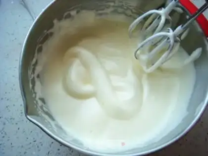 Make Puppy cartoon cake step 3