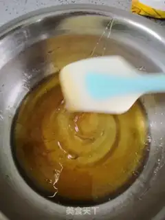 Make Rose Bean Sand Mooncake step 3