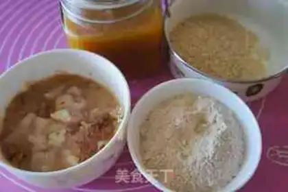Make Heart-shaped mooncake step 2