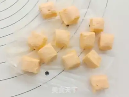 Make A yellow-haired moon cake step 12