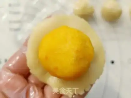 Make A yellow-haired moon cake step 20