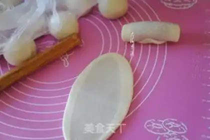 Make Heart-shaped mooncake step 12