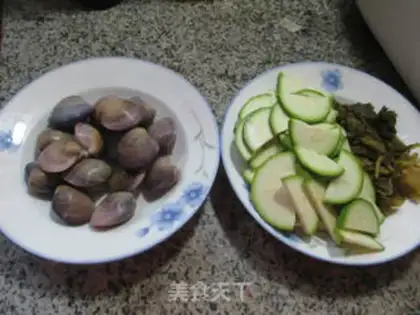Make Snow pickles and cuisine soup step 0