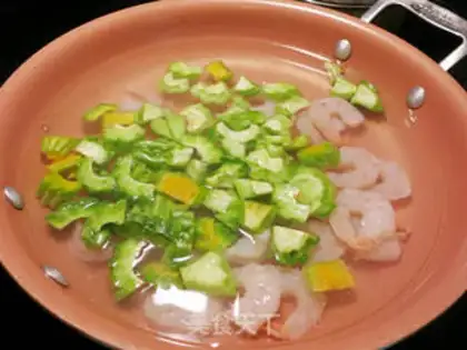Make Shrimp and bitter melon step 5