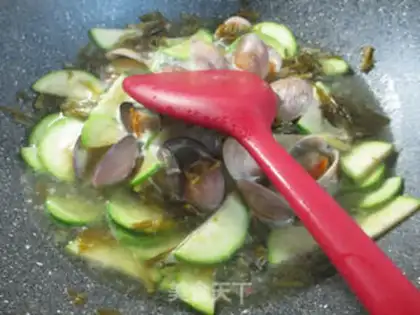 Make Snow pickles and cuisine soup step 4