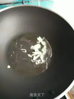 Make Chicken-legged pepper cucumber step 4