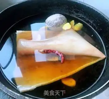 Make Spicy spicy pig skin step 3