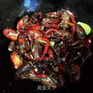 Make Spicy lobster step 3