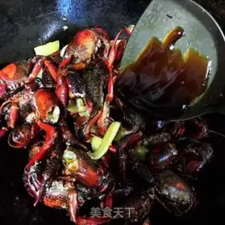 Make Spicy lobster step 4