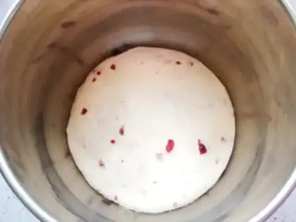 Make Goo-goo-Hoff cranberry bread step 5