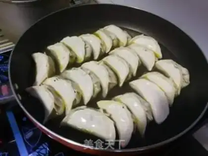 Make Pork cabbage dumplings step 8