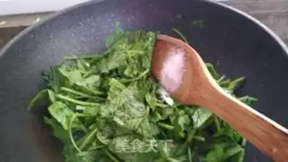 Make A spinach-skinned fan step 5