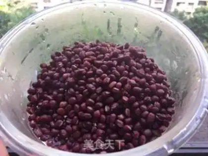 Make Red dates, red bean soup step 1