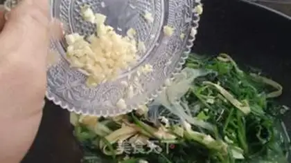 Make A spinach-skinned fan step 8
