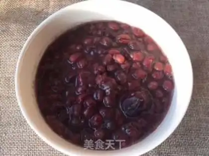 Make Red dates, red bean soup step 4
