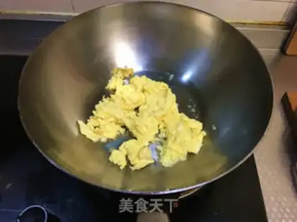 Make Tomato fried eggs step 3