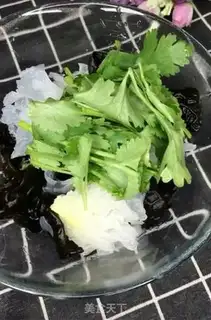 Make Cracking eggs step 0