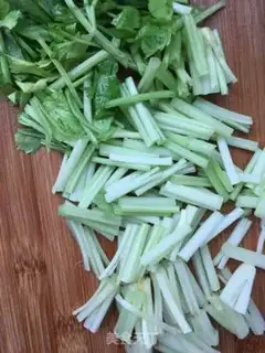 Make The apricot and celery step 1