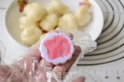 Make Ice mooncake step 8