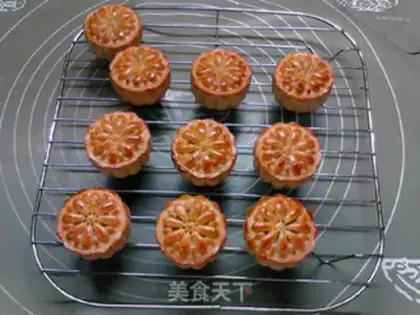 Make Milk and chestnut mooncake step 16