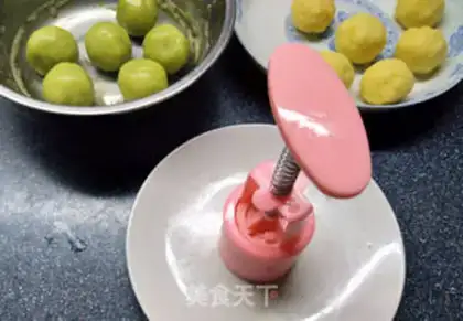Make Milk, ice-cream mooncake step 20