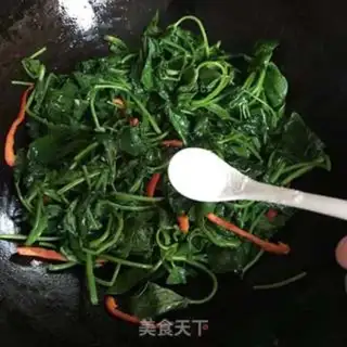 Make Garlic potato leaves step 5