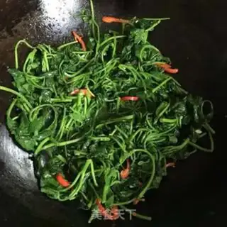 Make Garlic potato leaves step 6