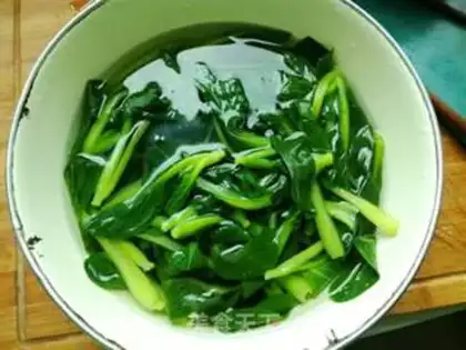 Make Soup with the little grub step 0