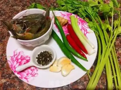 Make Hot shrimp tail step 0
