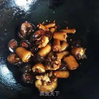 Make The hogtail of mushroom stew step 5