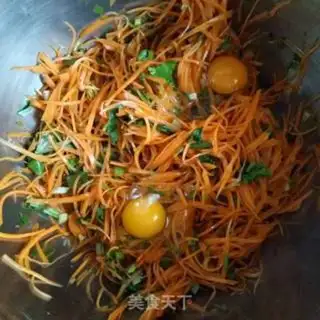 Make Blow up carrot balls step 1