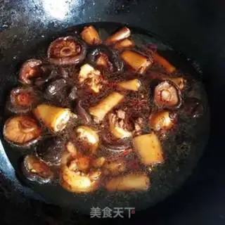 Make The hogtail of mushroom stew step 6