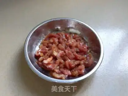 Make Suffering melon carrots and meat step 0