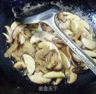 Make The mushrooms are white step 6
