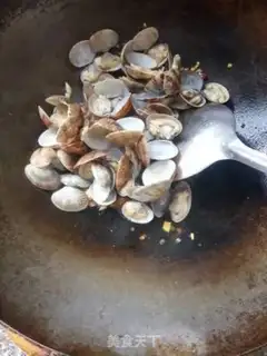 Make Spicy clams step 5