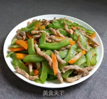 Make Suffering melon carrots and meat step 7