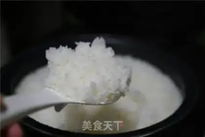 Make Squeeze the chili meat for the rice step 6