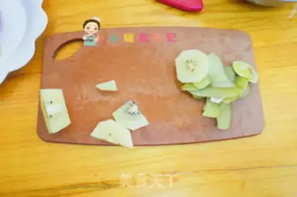 Make Flamingo muffin step 9